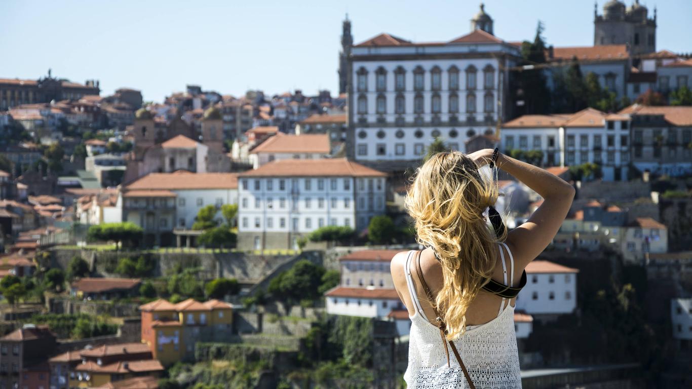 Flights to Porto