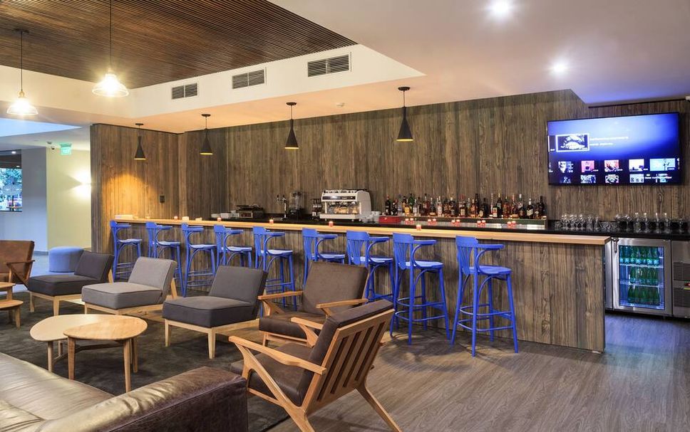 Bar Photo