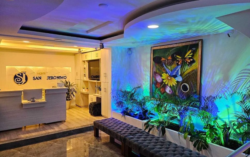 Front desk Photo