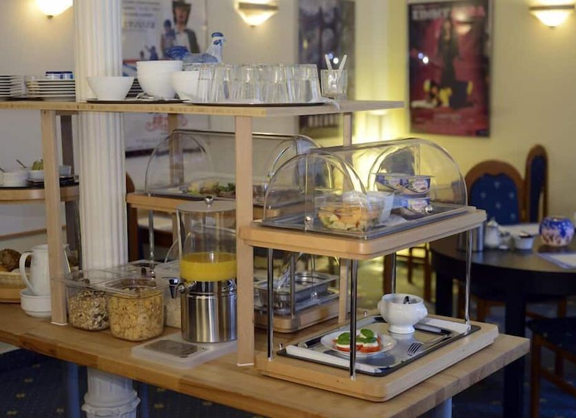 Buffet Photo