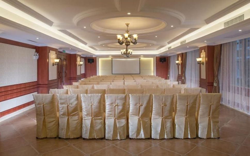 Conference room Photo