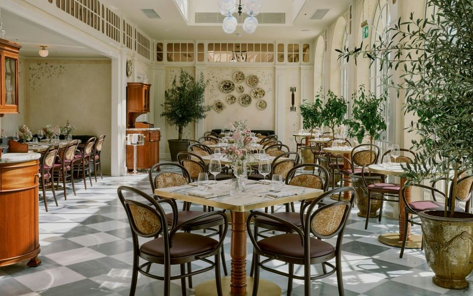 Restaurant Photo