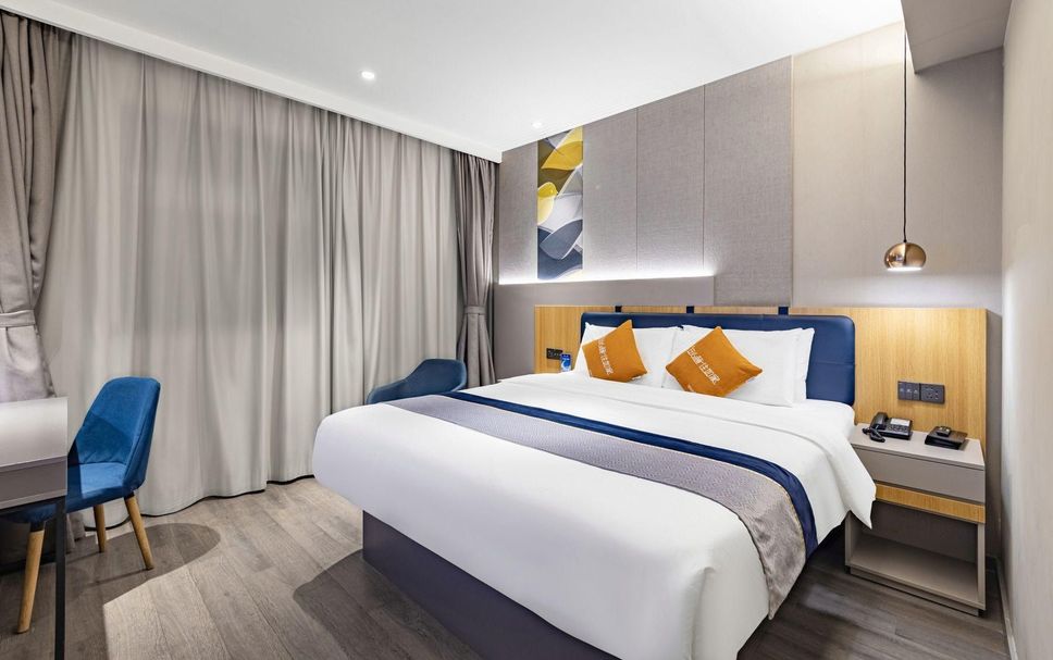 Bedroom Photo