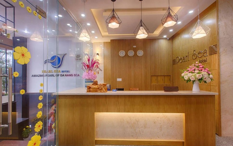 Front desk Photo