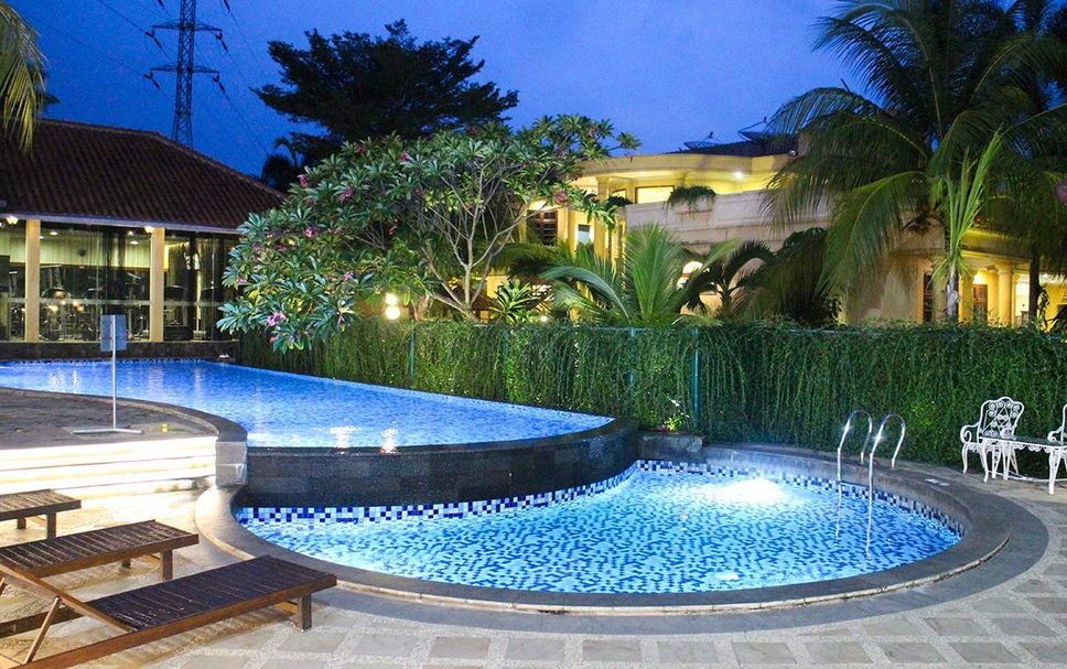 Pool Photo