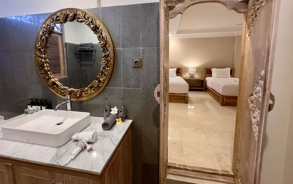 Bathroom Photo