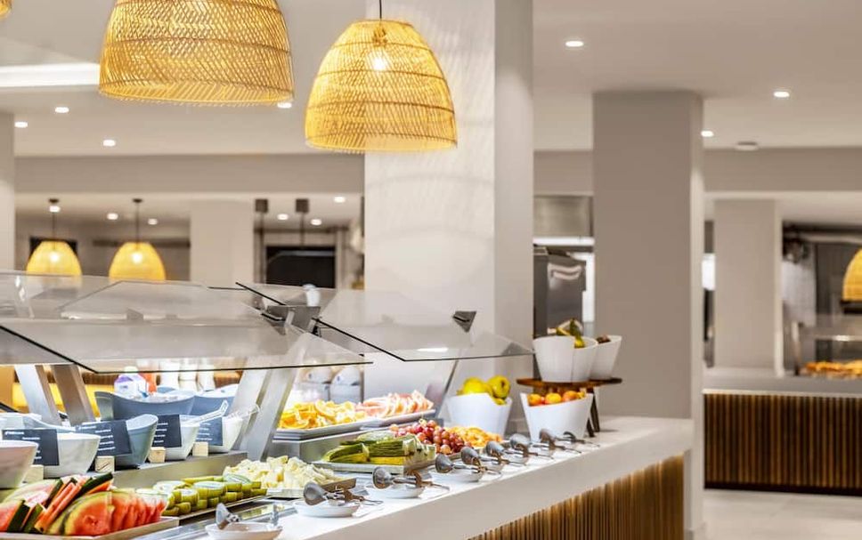 Buffet Photo