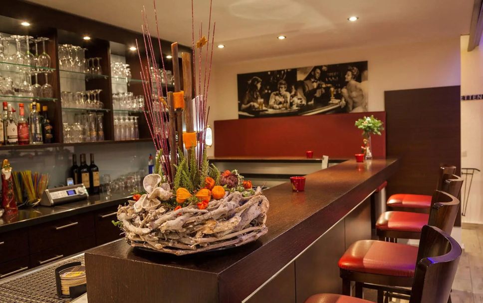 Bar Photo