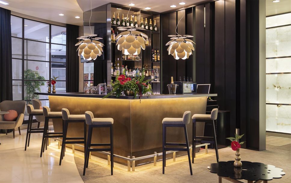 Bar Photo