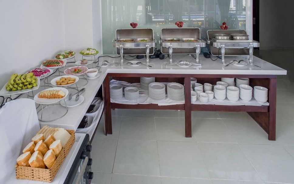 Buffet Photo