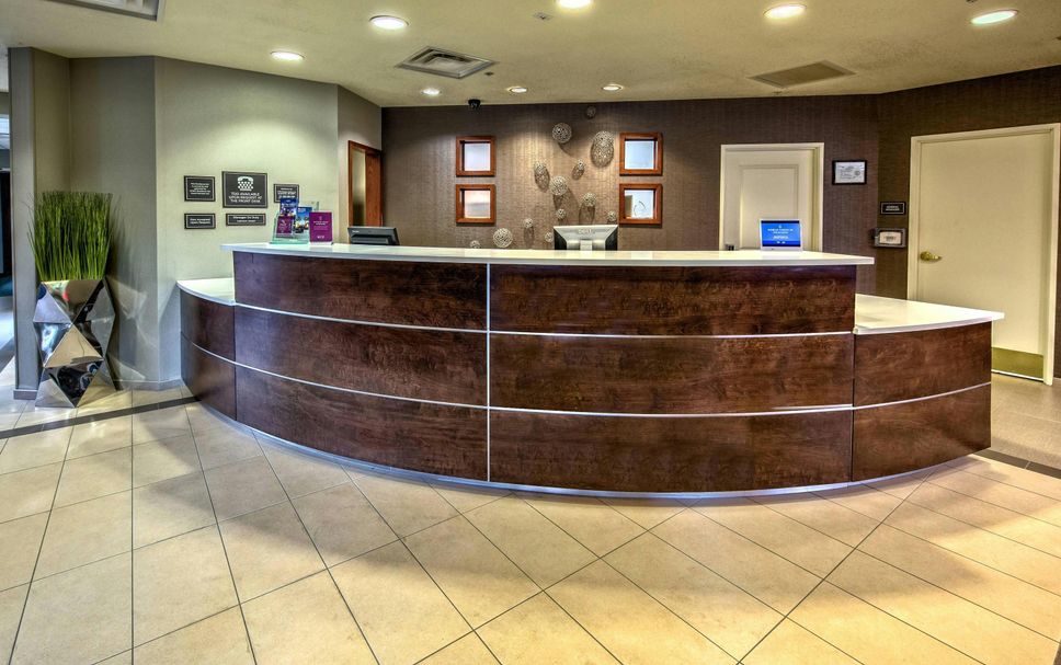 Front desk Photo